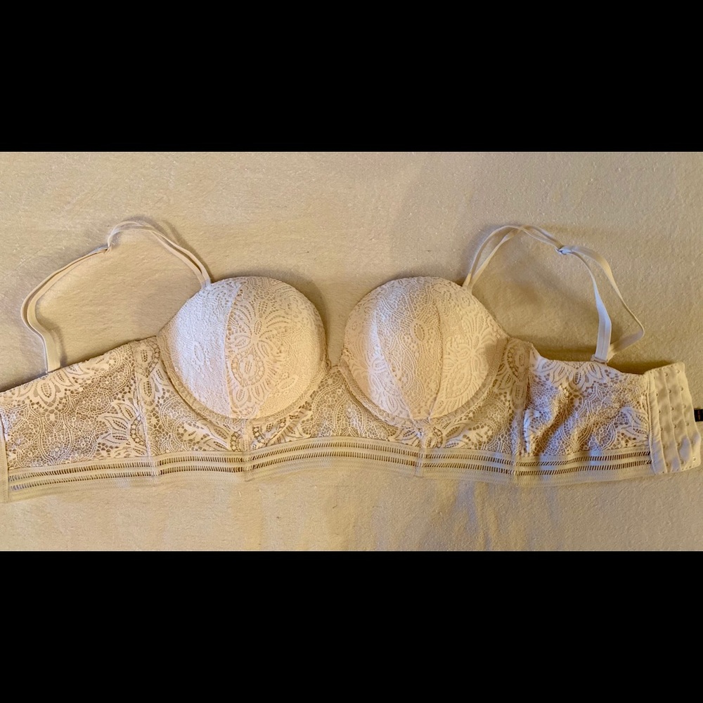 Victoria Secret very sexy cream corset bra